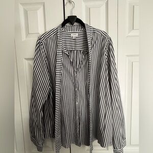 Jcrew. Size 2x. Striped tie neck blouse.